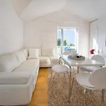 Luxury Oasis By The With Pool Primošten
