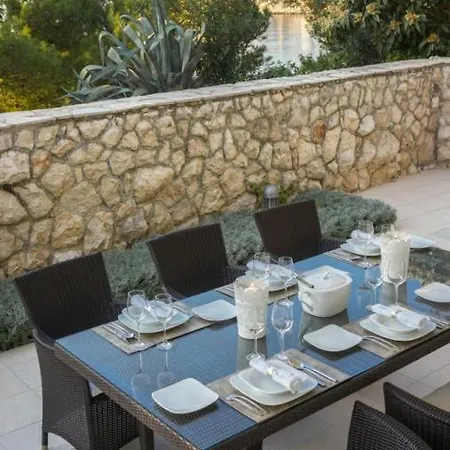 Luxury Beachfront Oasis With Private Pool At The In Villa