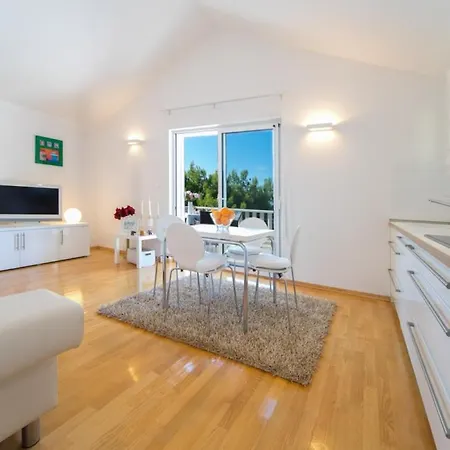 Luxury Beachfront Oasis With Private Pool At The In Villa