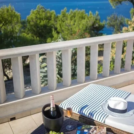 Villa Luxury Beachfront Oasis With Private Pool At The In *