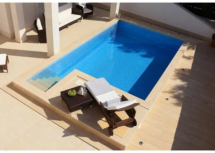 Luxury Beachfront Oasis With Private Pool At The In *