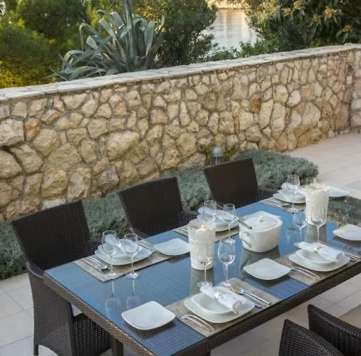 Luxury Beachfront Oasis With Private Pool At The In Vila