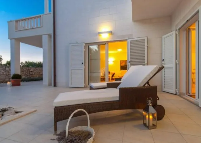 Luxury Beachfront Oasis With Private Pool At The In *