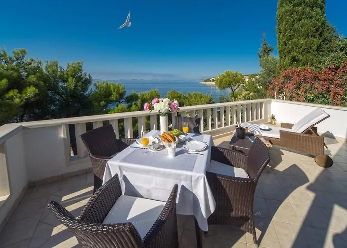 Villa Luxury Beachfront Oasis With Private Pool At The In Primosten