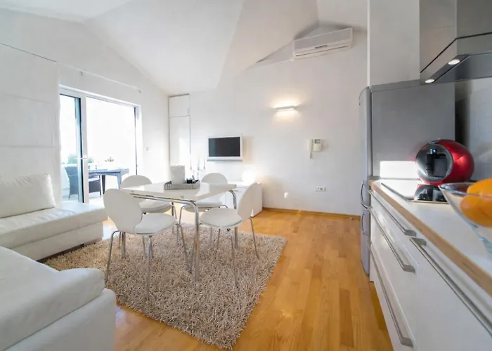 Luxury Beachfront Oasis With Private Pool At The In *