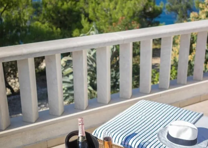 Luxury Beachfront Oasis With Private Pool At The In Primosten