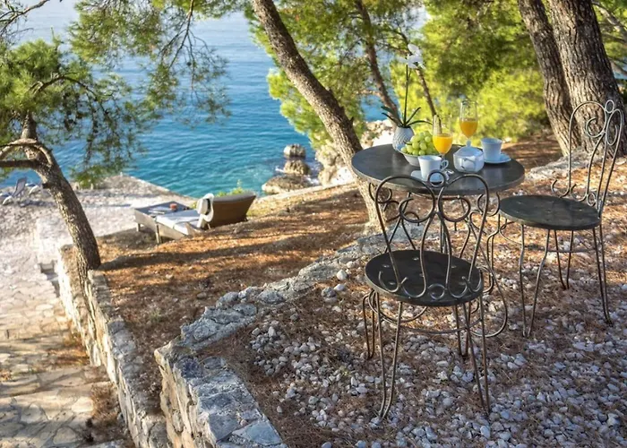 Luxury Beachfront Oasis With Private Pool At The In Villa Primosten