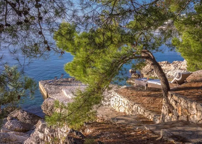 Luxury Beachfront Oasis With Private Pool At The In Primosten